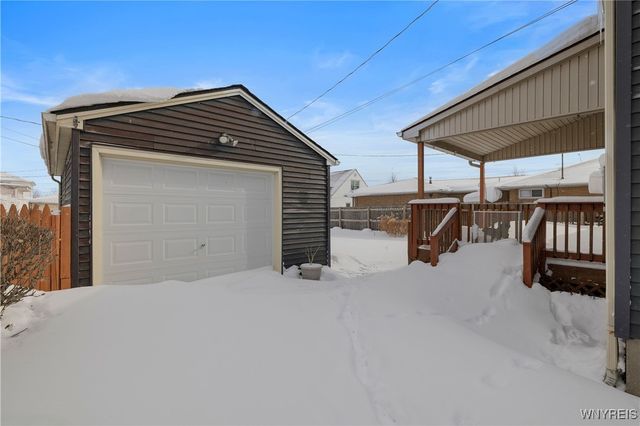 212 Santin Drive, Cheektowaga, NY 14225