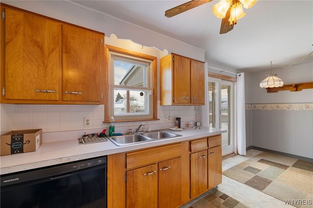 212 Santin Drive, Cheektowaga, NY 14225