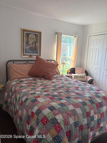 162 SE Mabry Street, Sebastian, FL 32958