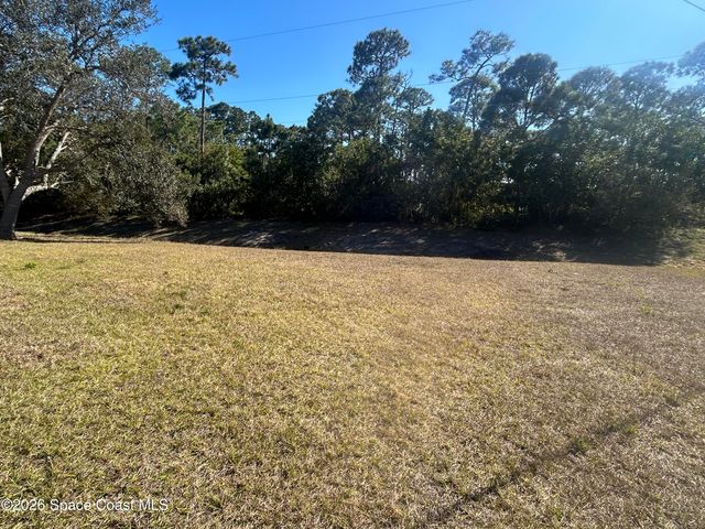 162 SE Mabry Street, Sebastian, FL 32958