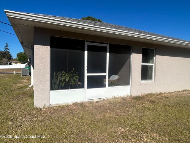 162 SE Mabry Street, Sebastian, FL 32958