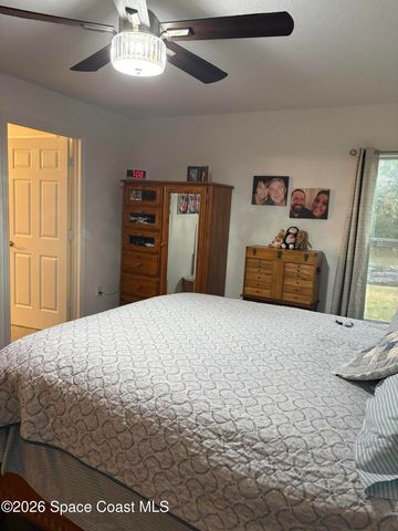 162 SE Mabry Street, Sebastian, FL 32958