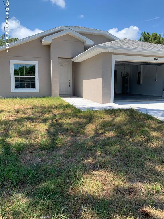 162 SE Mabry Street, Sebastian, FL 32958