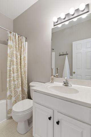 8175 Coley Davis Rd, Nashville, TN 37221