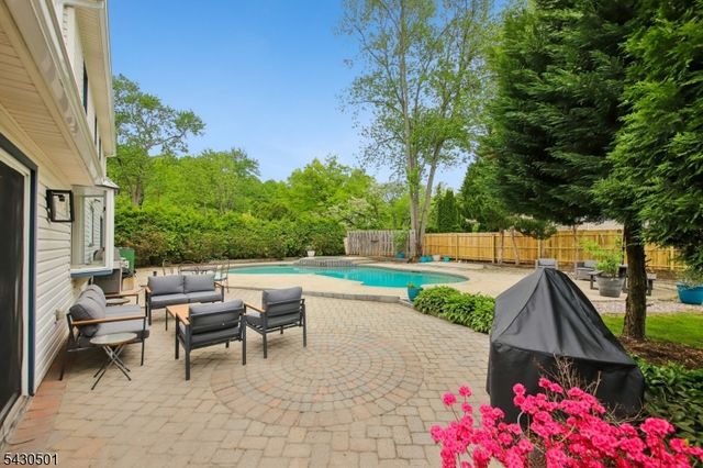 54 Canterbury Dr, Scotch Plains Twp., NJ 07076