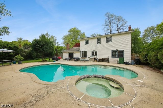 54 Canterbury Dr, Scotch Plains Twp., NJ 07076