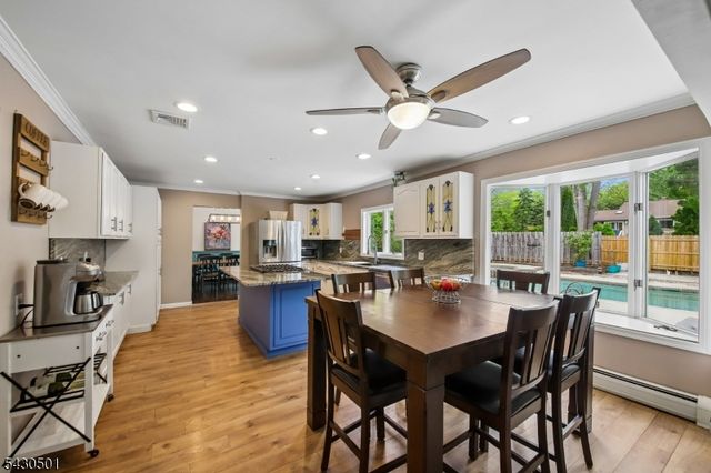 54 Canterbury Dr, Scotch Plains Twp., NJ 07076
