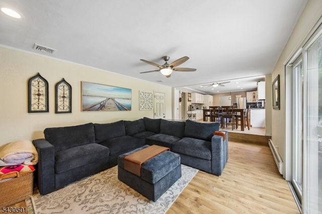 54 Canterbury Dr, Scotch Plains Twp., NJ 07076