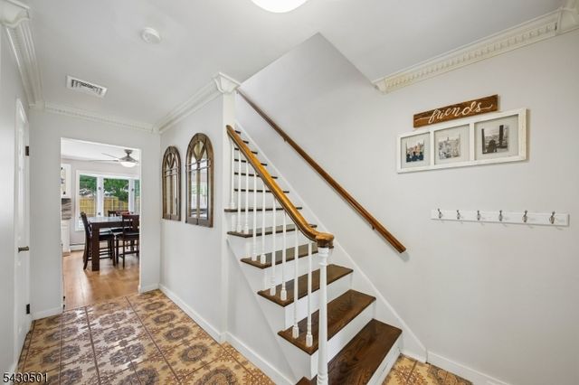 54 Canterbury Dr, Scotch Plains Twp., NJ 07076