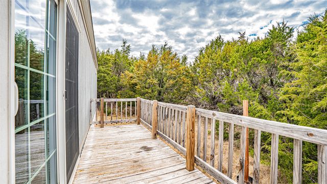 913 Bosque River Drive, Granbury, TX 76048