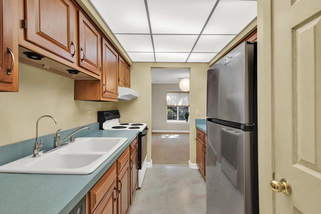 12990 W Bluemound ROAD #301, Elm Grove, WI 53122