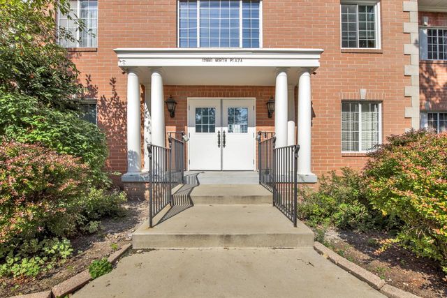12990 W Bluemound ROAD #301, Elm Grove, WI 53122
