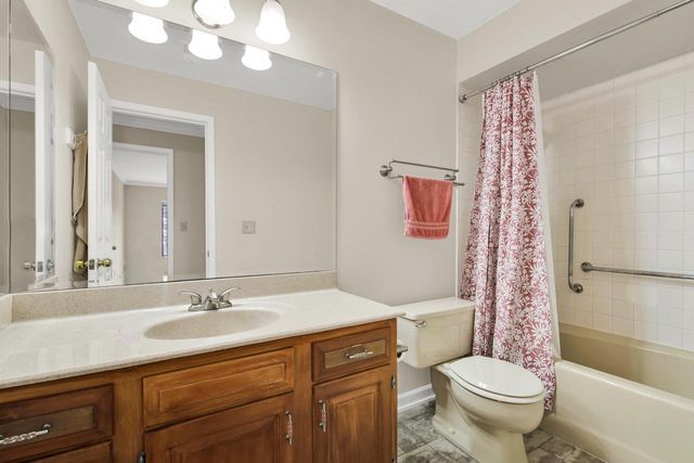 12990 W Bluemound ROAD #301, Elm Grove, WI 53122