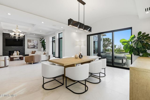 25201 Prado Del Misterio, Calabasas, CA 91302