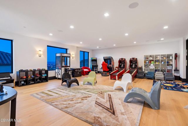 25201 Prado Del Misterio, Calabasas, CA 91302