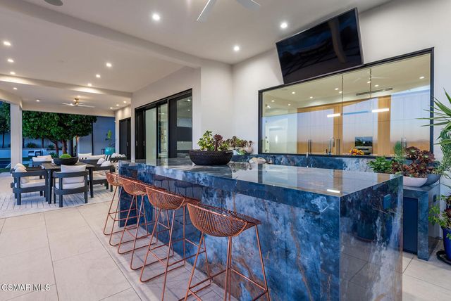 25201 Prado Del Misterio, Calabasas, CA 91302