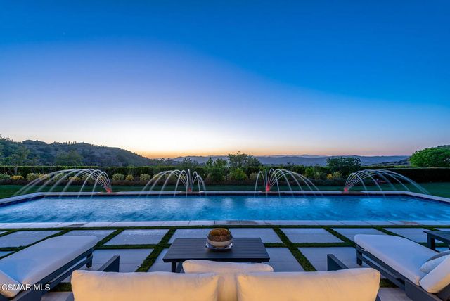 25201 Prado Del Misterio, Calabasas, CA 91302