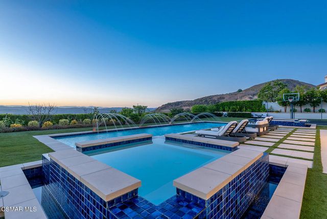 25201 Prado Del Misterio, Calabasas, CA 91302