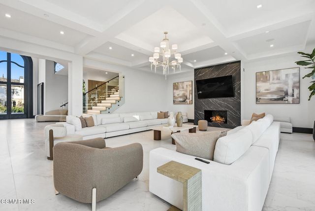 25201 Prado Del Misterio, Calabasas, CA 91302
