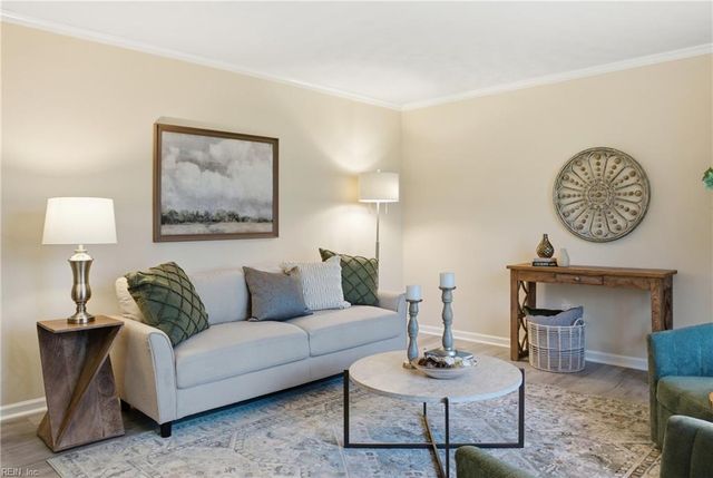 228 Fincastle DR, Newport News, VA 23601