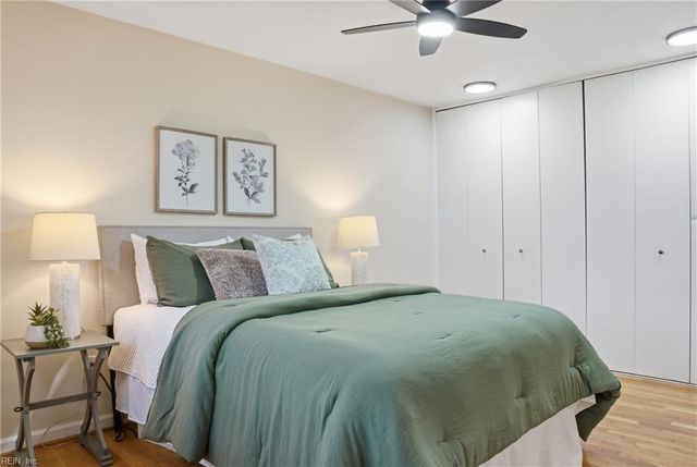 228 Fincastle DR, Newport News, VA 23601