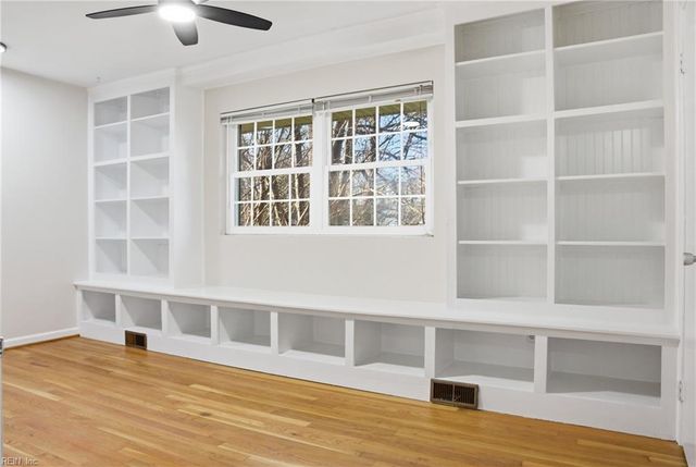 228 Fincastle DR, Newport News, VA 23601