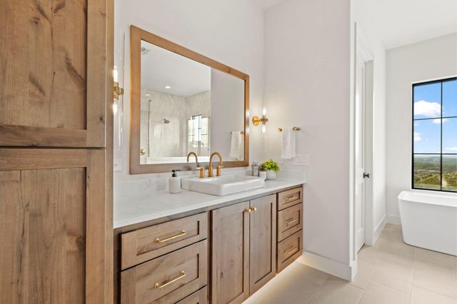 1562 Canyon Crossing View VW, Dripping Springs, TX 78620
