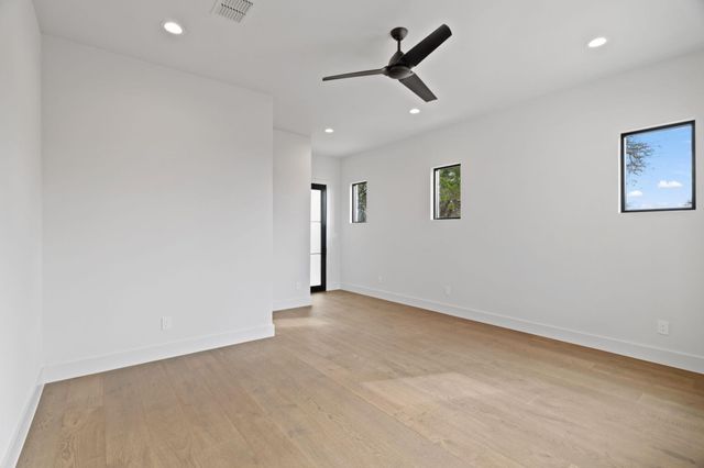 1562 Canyon Crossing View VW, Dripping Springs, TX 78620