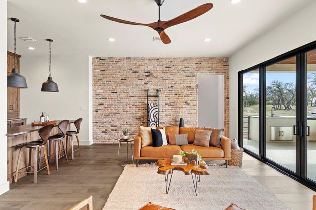 1562 Canyon Crossing View VW, Dripping Springs, TX 78620