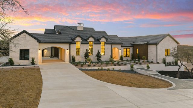 1562 Canyon Crossing View VW, Dripping Springs, TX 78620