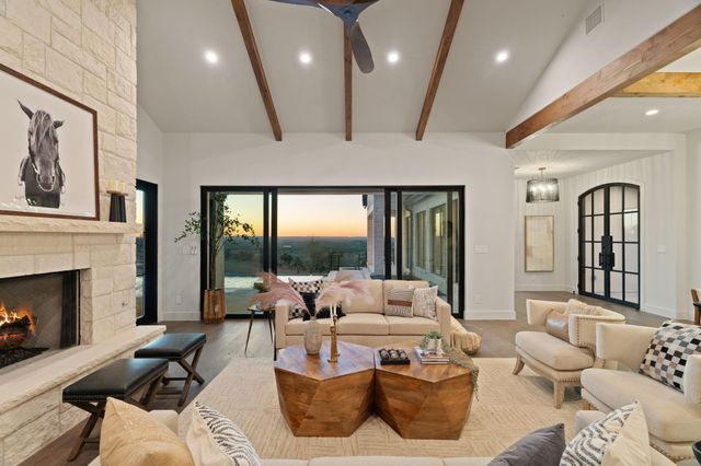 1562 Canyon Crossing View VW, Dripping Springs, TX 78620