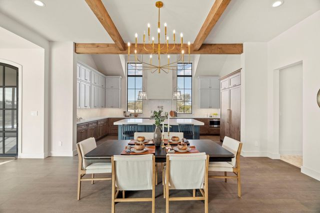 1562 Canyon Crossing View VW, Dripping Springs, TX 78620