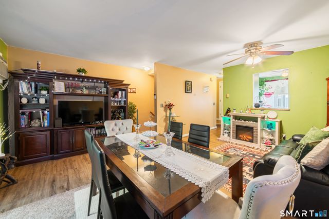 35 Pearl Lake Road L, Waterbury, CT 06706