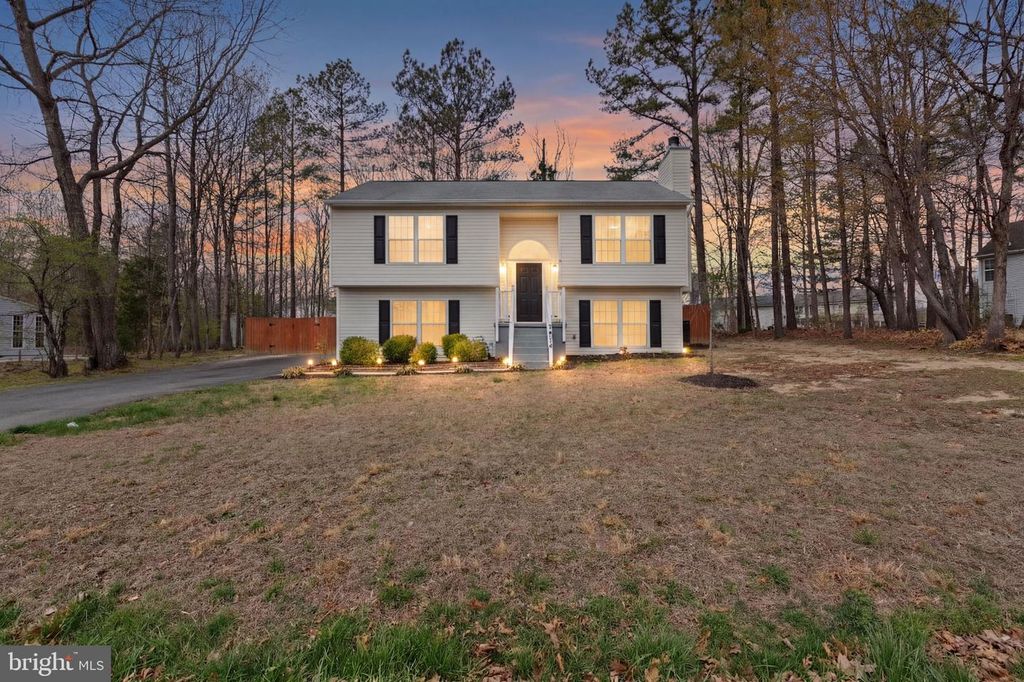 Image 1 of property listing at 3616 LANCASTER RING RD, Fredericksburg, VA 22408