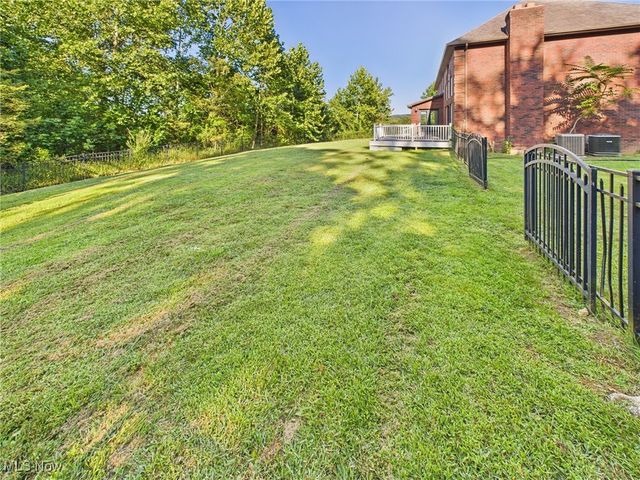 95 Falcon Heights Road, Parkersburg, WV 26104