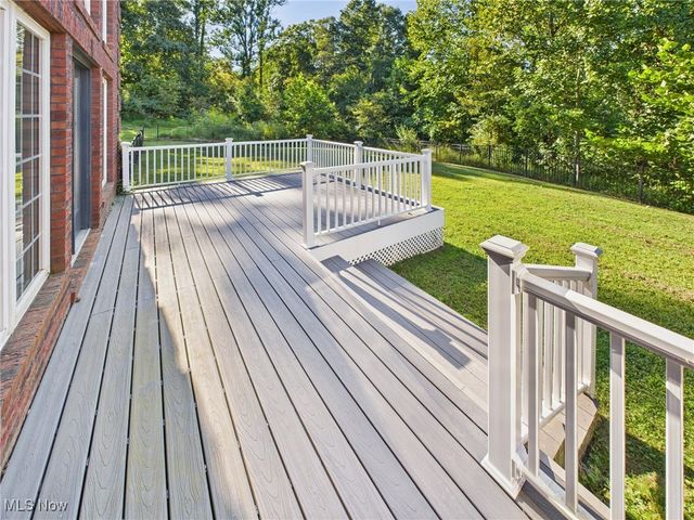 95 Falcon Heights Road, Parkersburg, WV 26104