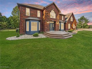 95 Falcon Heights Road, Parkersburg, WV 26104