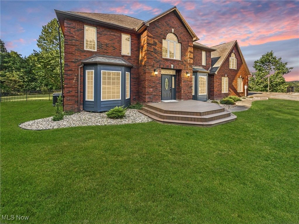 95 Falcon Heights Road, Parkersburg, WV 26104