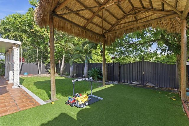14640 SW 176th Ter, Miami, FL 33177