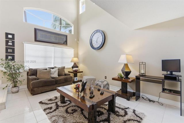 14640 SW 176th Ter, Miami, FL 33177