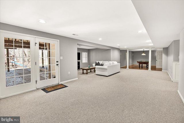 21 HACKETT CT, Poolesville, MD 20837