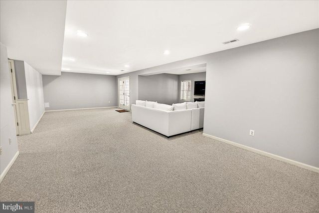 21 HACKETT CT, Poolesville, MD 20837