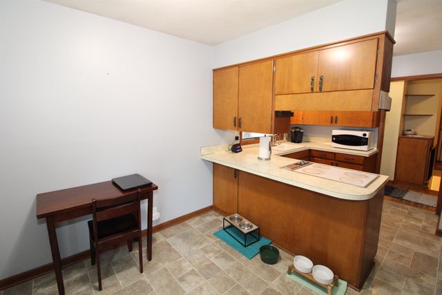 827 N Westlink Ave, Wichita, KS 67212