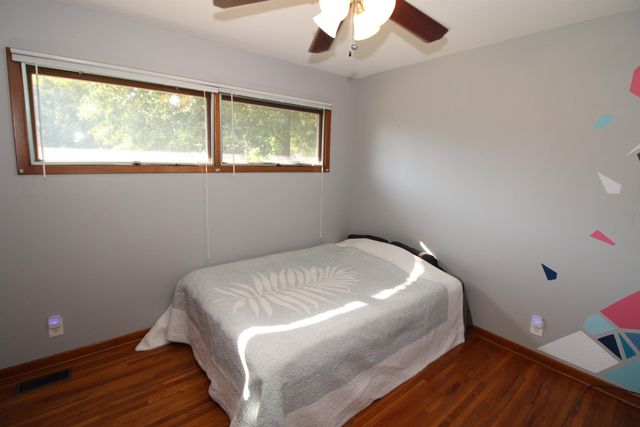 827 N Westlink Ave, Wichita, KS 67212