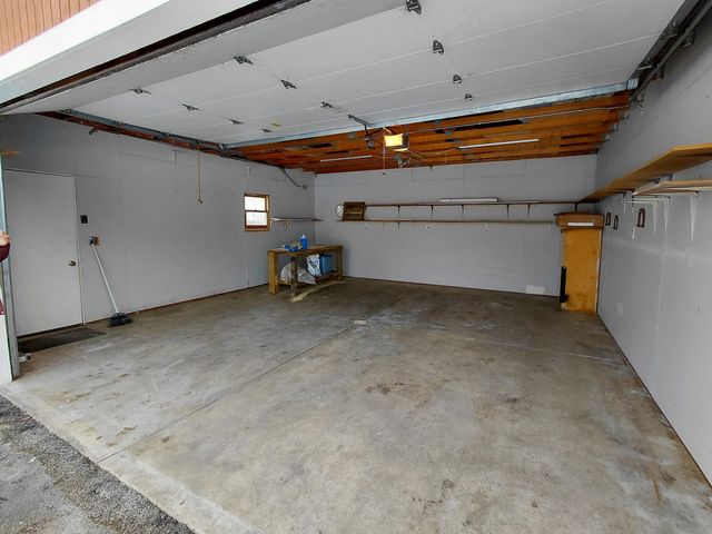 2231 W Cheyenne Road, Waukegan, IL 60087