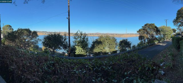 2.09 AC. Winslow St, Crockett, CA 94525