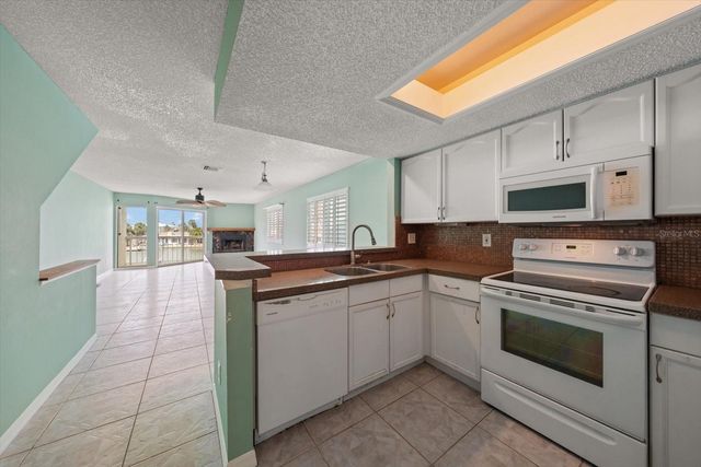 124 MARCDALE BOULEVARD, Indian Rocks Beach, FL 33785