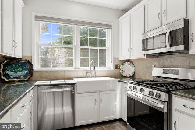 401 TAMWORTH CT, Blue Bell, PA 19422