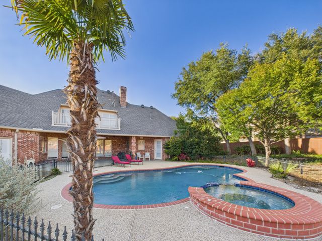 503 Ashburne Glen Circle, Ovilla, TX 75154