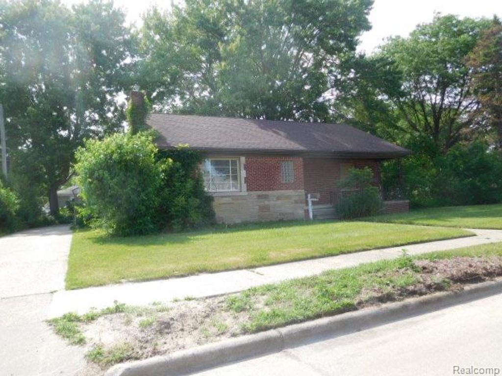 23855 Couzens Avenue, Hazel Park, MI 48030